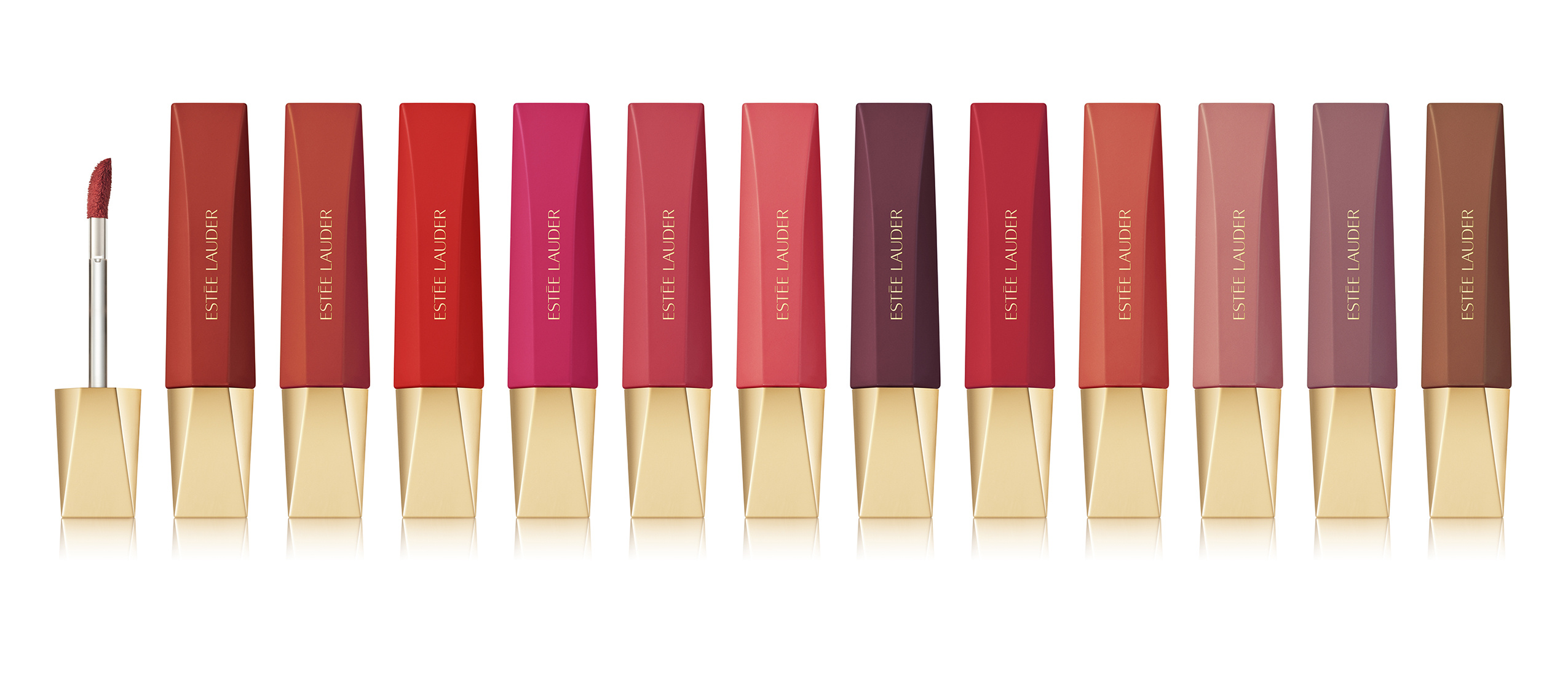 Губная помада estee lauder pure color love lipstick 310 bar red. Kiss me more помада. Estée lauder pure color illuminating shine sheer shine lipstick. Pure color envy liquid matte. 100% pure помада дайкири.