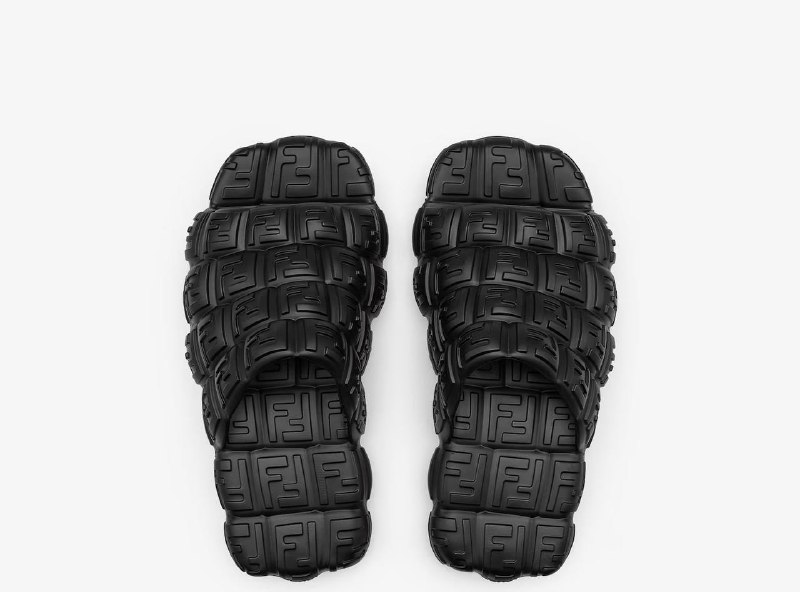 Новые шлепанцы Fendi, мягкие как облака - Лучший женский журнал